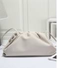 Сумка Bottega Veneta The Pouch Mist Clutch